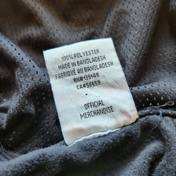 Manchester United Logo Hoodie Mens Medium Black Gray Pocket Soccer Football - Picture 6 of 6